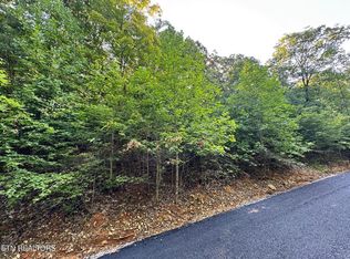 626 N Pointe Trl, Allons, TN 38541