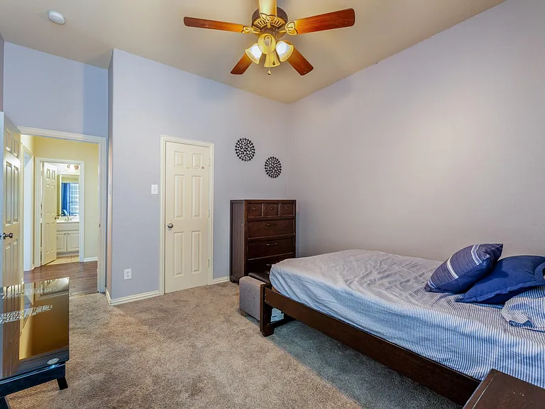 920 Fannin Dr — Photo 31