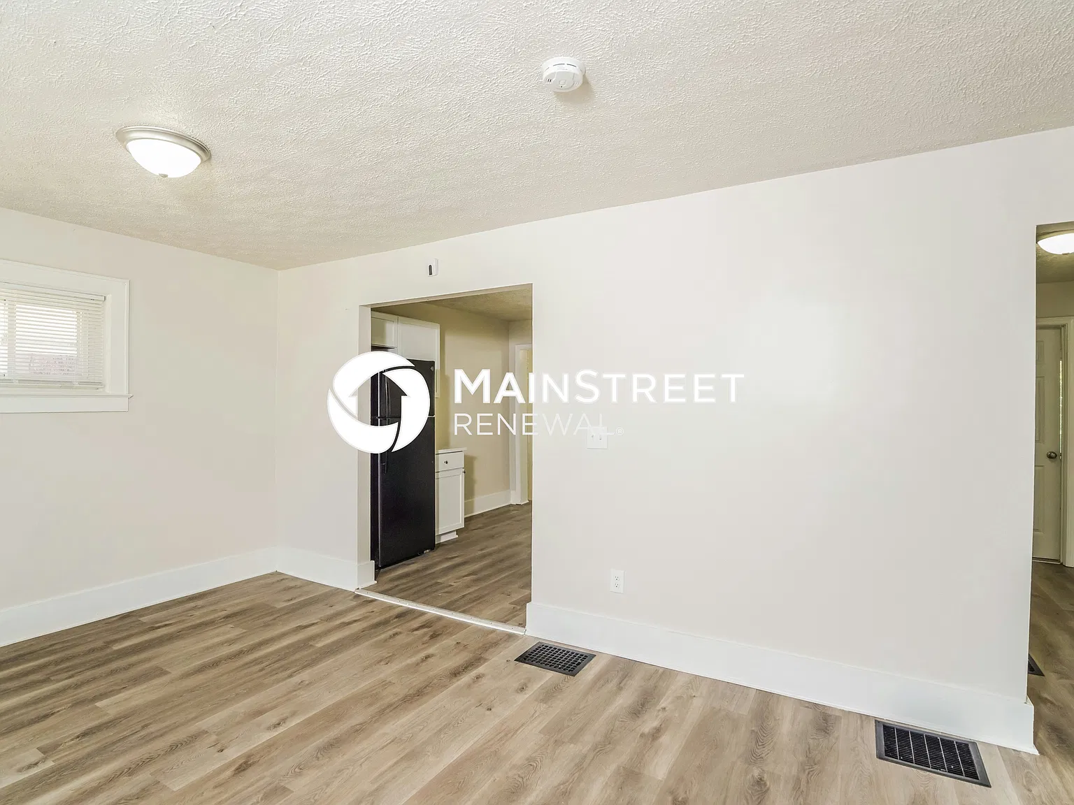 2511 Bolling Ave — Photo 3