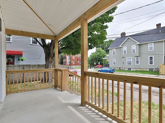 4th image of 1140 E Mound St