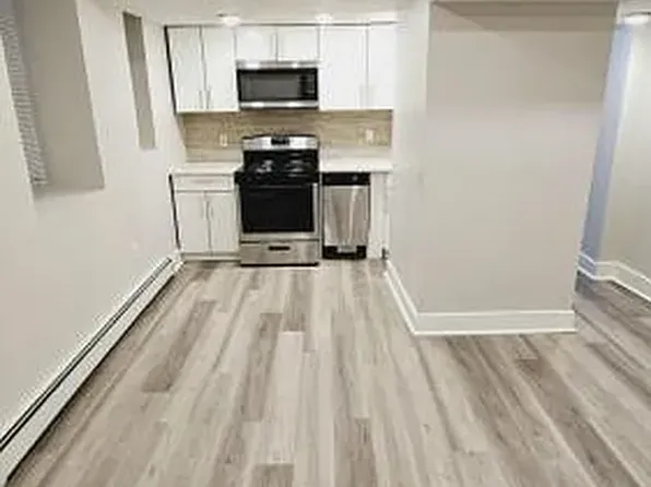 234 Jewett Avenue image 1 of 13