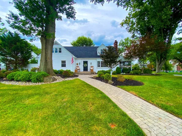 608 E Hendricks Blvd, South Plainfield, NJ 07080