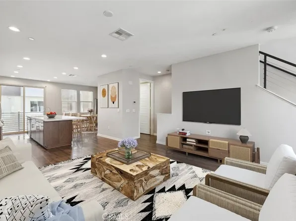 19505 Empire Ln, Northridge, CA 91324