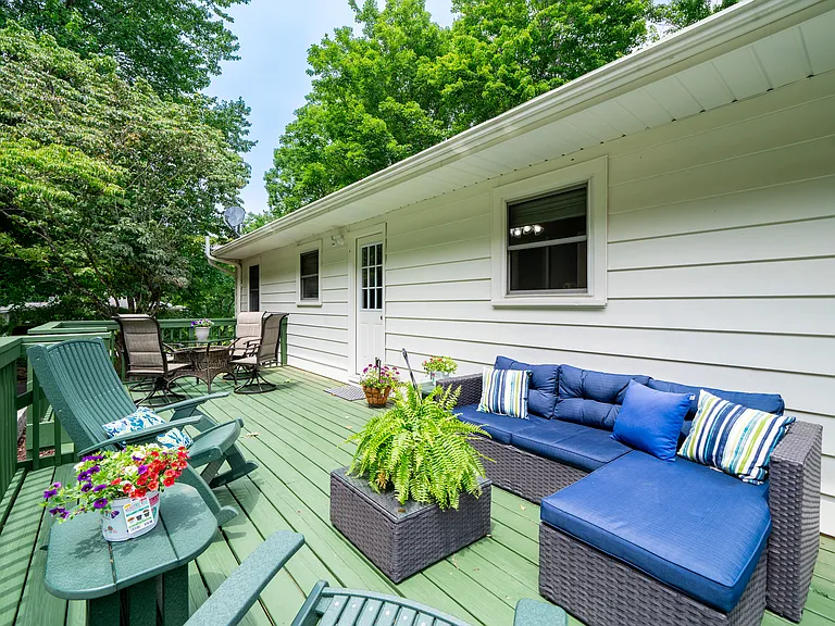 Deck