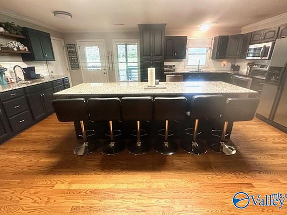 5th image of 173 N Seneca Dr