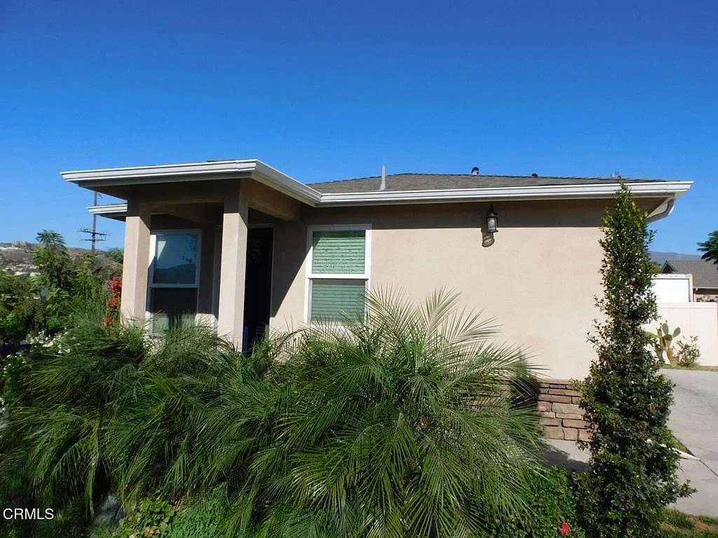 2 bed, 1.0 bath, 630 sqft, $2,800 — Photo 4