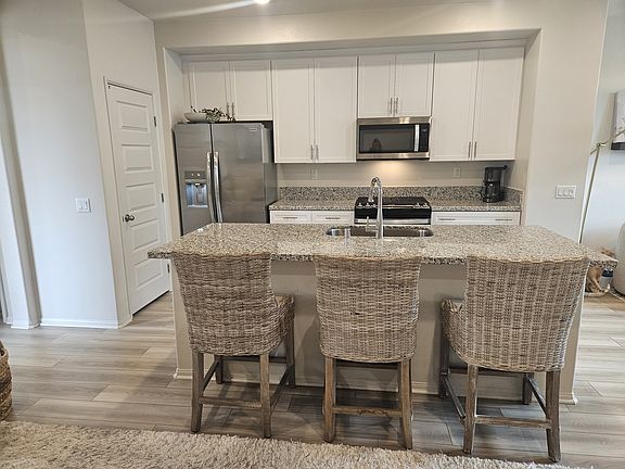 3rd image of 40721 Melrose Dr