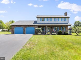 212 Chestnut Dr, Shippensburg, PA