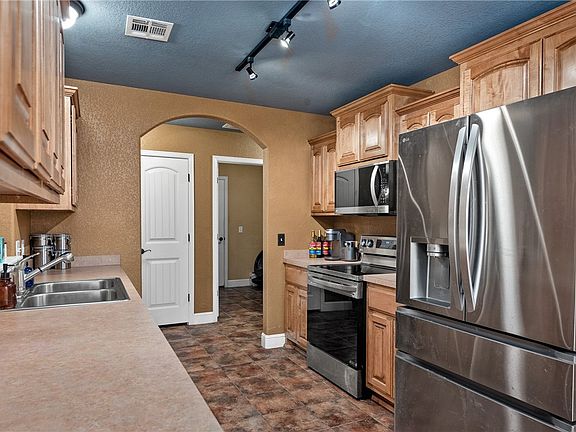 4th image of 7 Aycock Ln