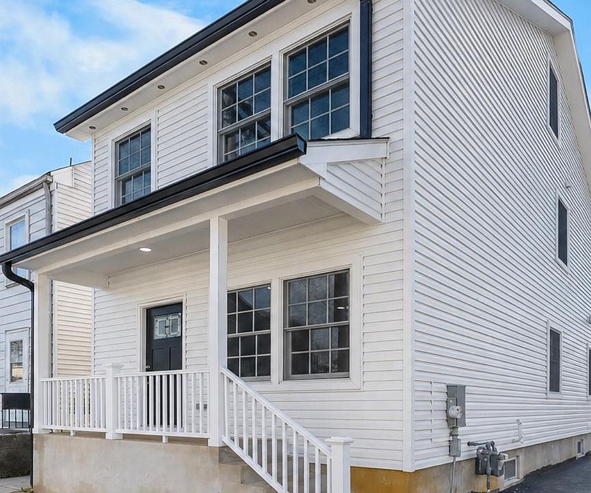 1st image of 32 West St