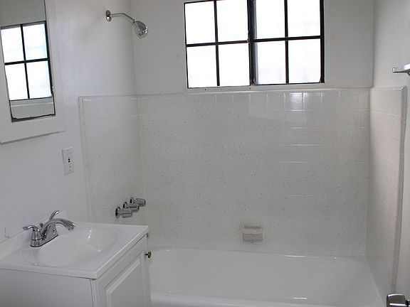 4th image of 6340 10th Ave #6404