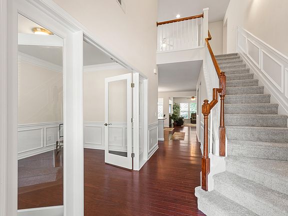 4th image of 1320 Cozy Oak Ave