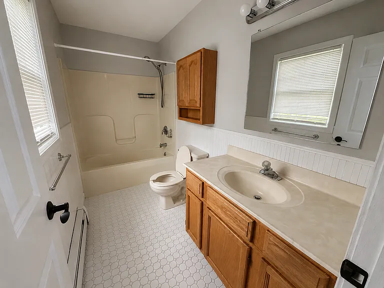 8 Bronson Dr — Photo 13