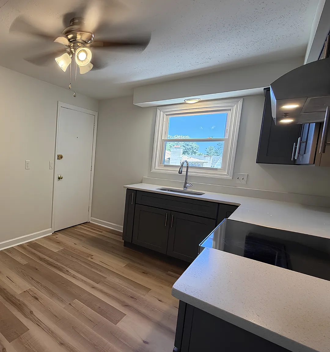 2 bed, 1.0 bath, 750 sqft, $1,895 — Photo 2