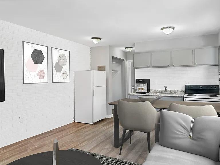 1007 Dana Ave #11 — Photo 3