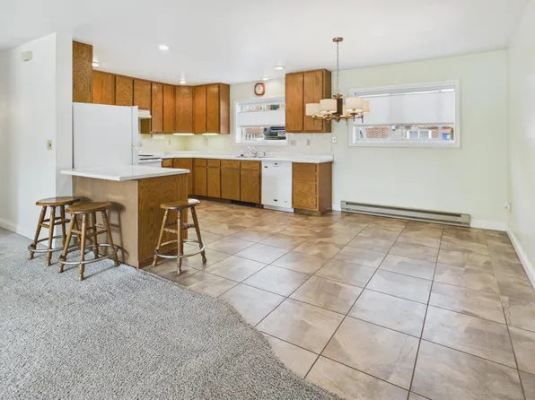 426 W Washington St #2, Lewistown, MT 59457