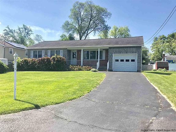 2nd image of 11 Louis Ave