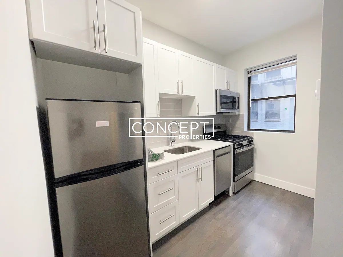 Building Photo - 81 Park Dr #5CP