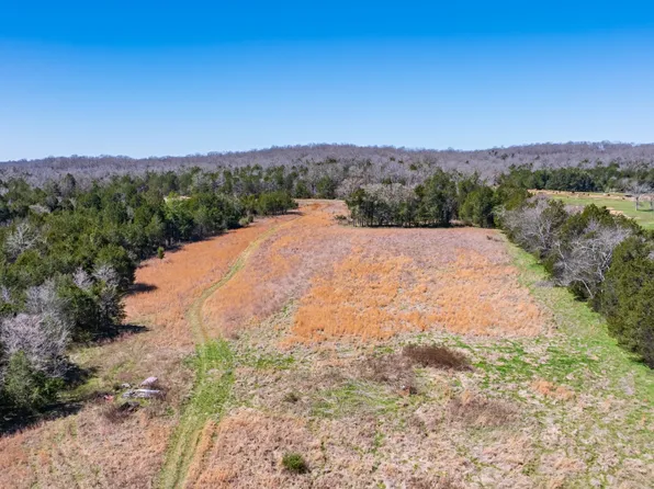 3562 Highway 431, Columbia, TN 38401