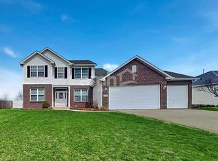 408 Sherman Ln, Poplar Grove, IL 61065