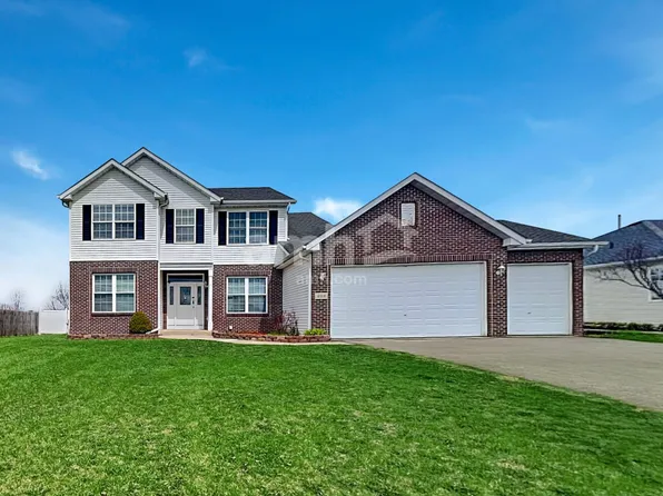 408 Sherman Ln, Poplar Grove, IL 61065
