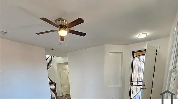 18293 W Elm St — Photo 9