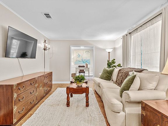3rd image of 8757 Laurynwood Dr