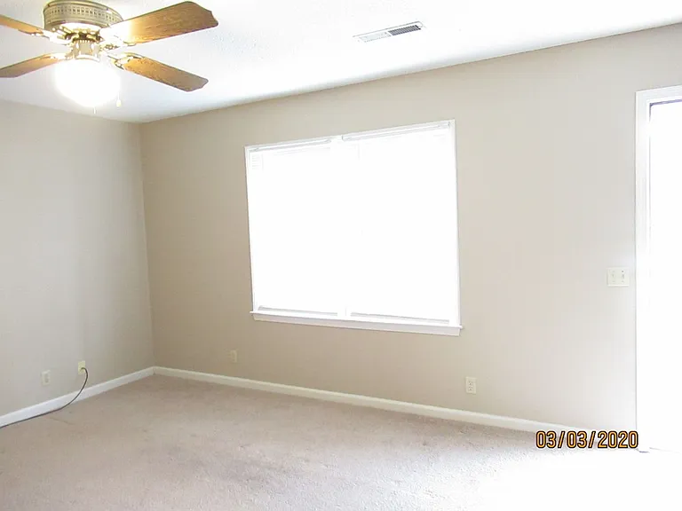 882 Jessamine Trl — Photo 7