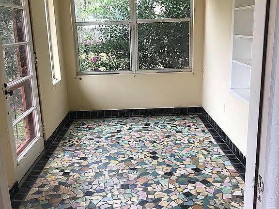 2nd image of 418 E Park Ave