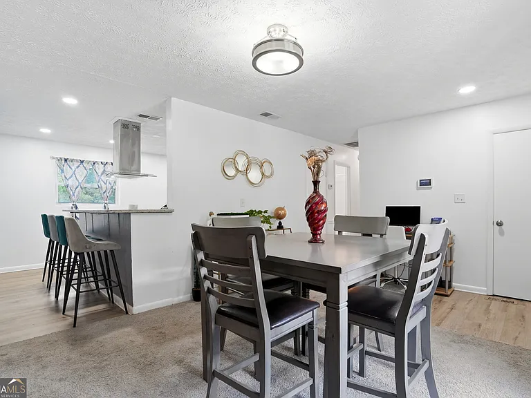 405 King Arthur Ct — Photo 5