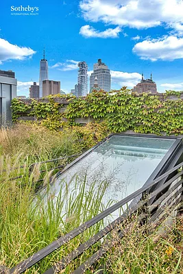 Sold by Sotheby's International Realty | media 14