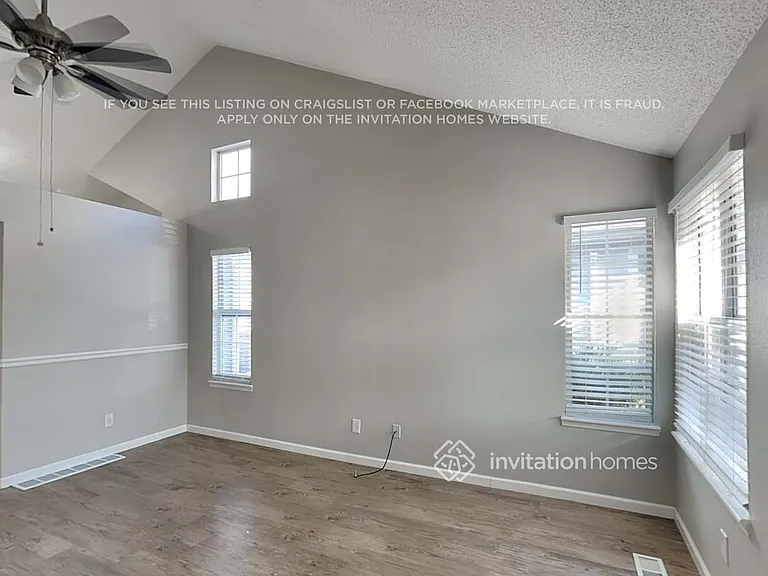 1162 W 132nd Pl — Photo 15