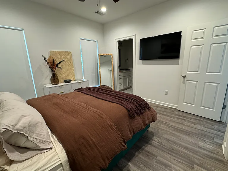 9507 Thayer Ave — Photo 9