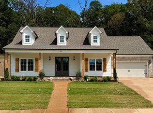 1302 Creekside Ln, Hernando, MS 38632