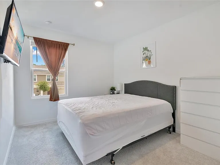 2986 Canary Ave — Photo 11