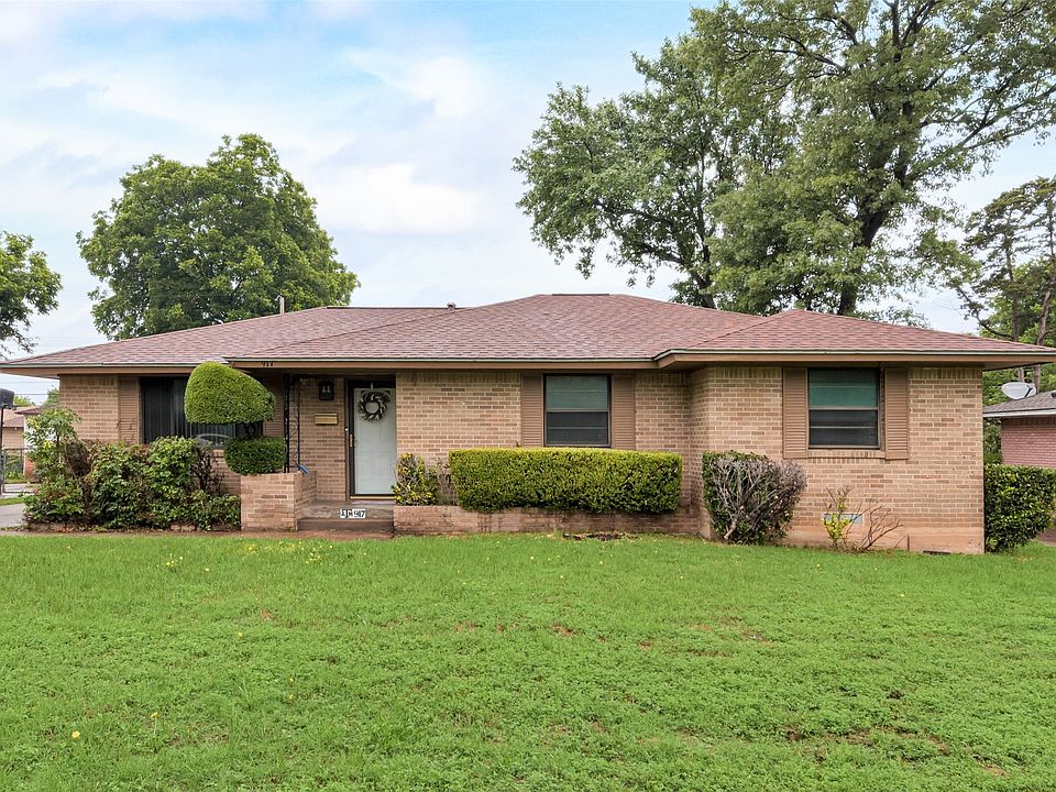 1st image of 917 Highland Oaks Dr