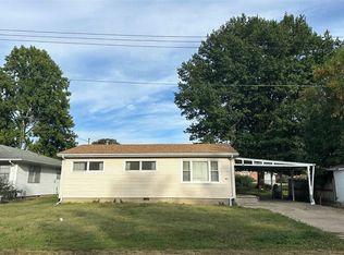 708 Wabash Ave, Paris, IL 61944