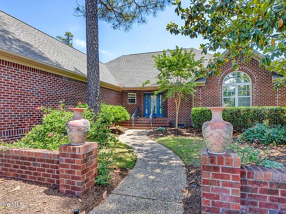 5th image of 3805 Daphine Drive