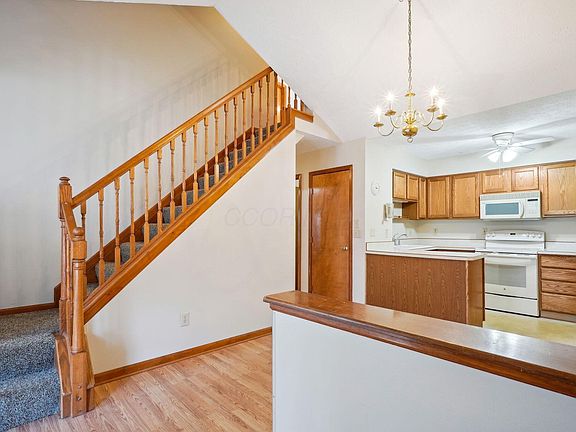 4th image of 5955 Glenvillage Dr