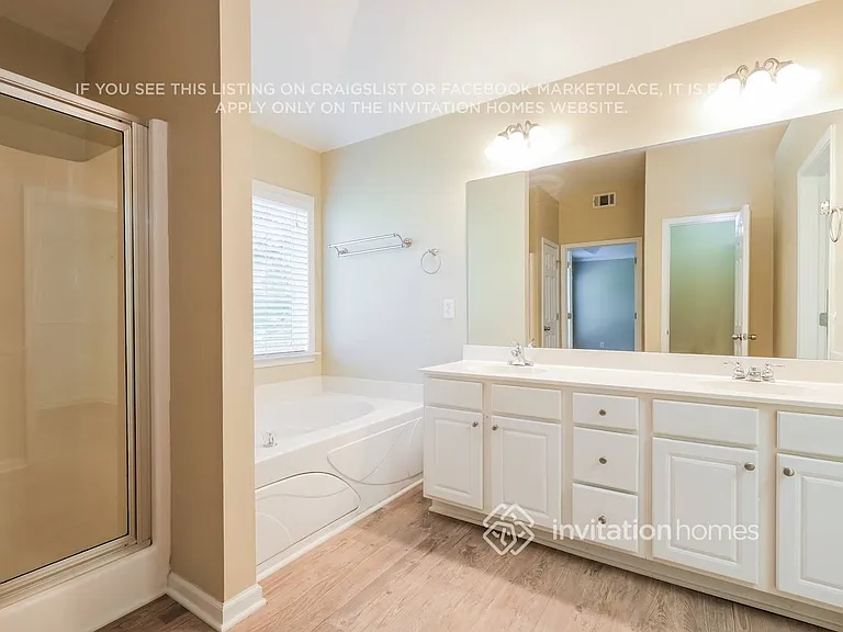 4392 Walforde Blvd — Photo 12