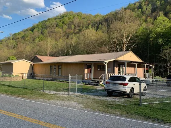 1558 Highway 582 Pne, Pine Top, KY 41843