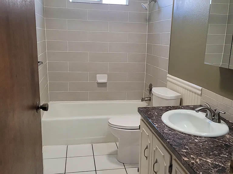 353 1/2 N 500 E — Photo 6