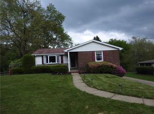 9556 Magellan Dr, Pittsburgh, PA 15237