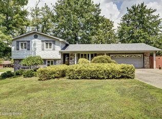 7300 Royalwood Dr, Louisville, KY