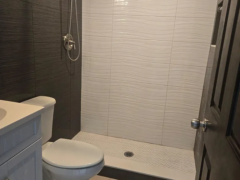 12760 Spinnaker Ln — Photo 23