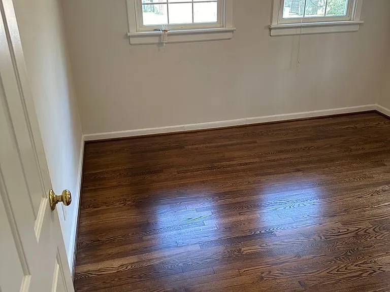 2213 Mendota Dr — Photo 8