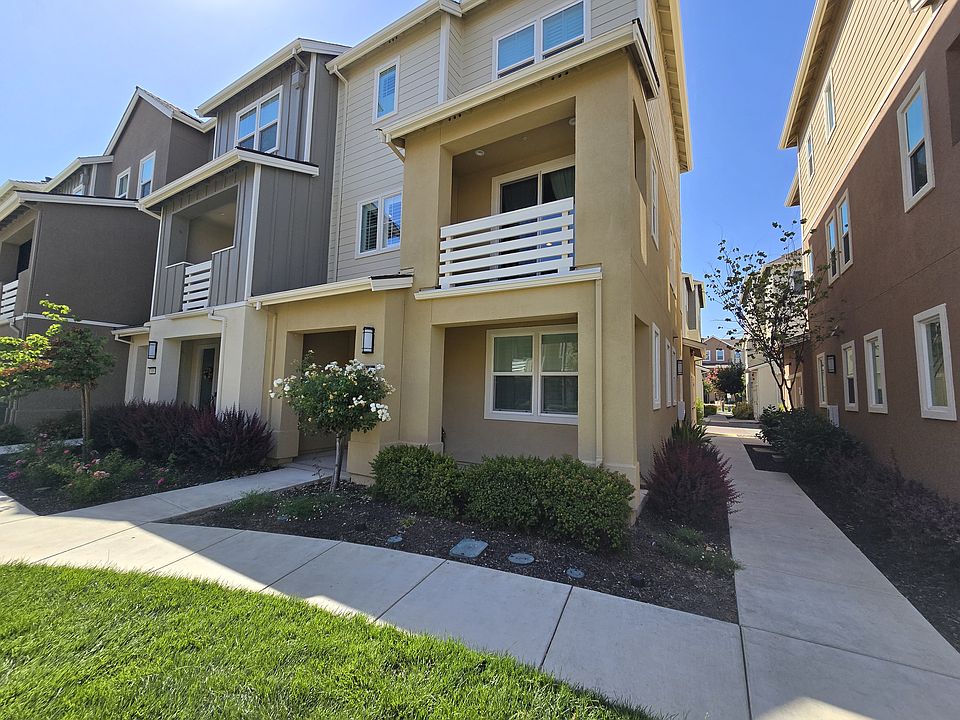 1st image of 172 Lewis Ln