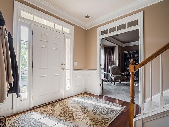 3rd image of 185 Highlands Dr