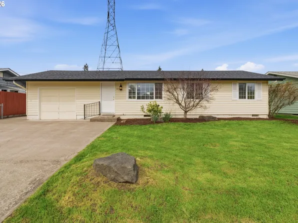 1450 W Quinalt St, Springfield, OR 97477