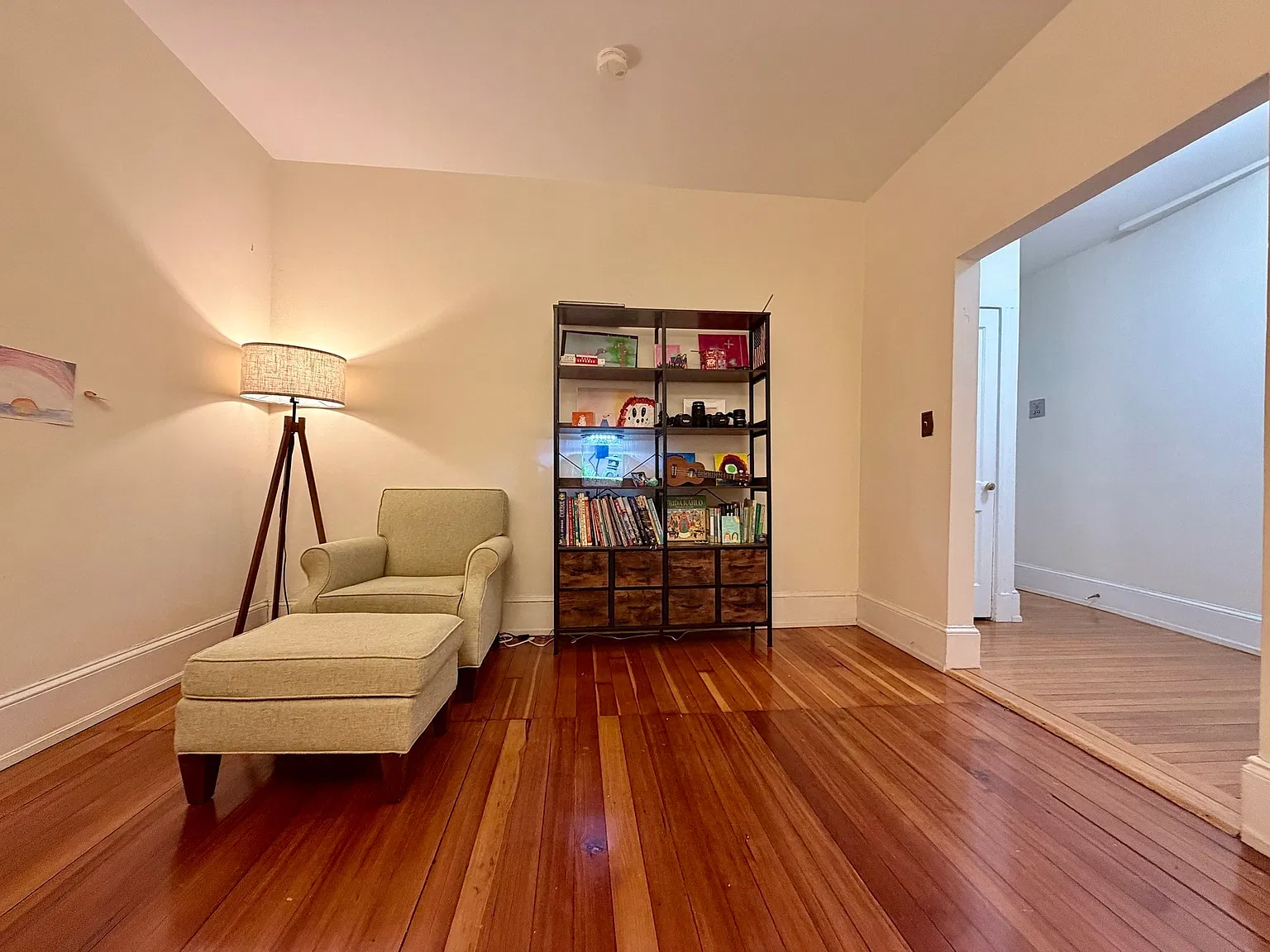 2 bed, 1.0 bath, 820 sqft, $2,200 — Photo 3